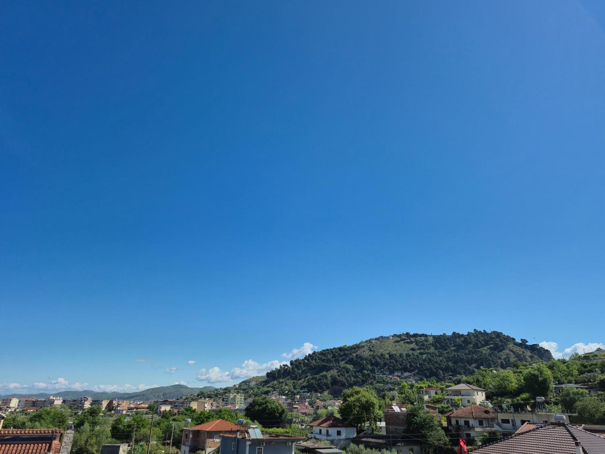 Villa Ari Berat Exterior photo